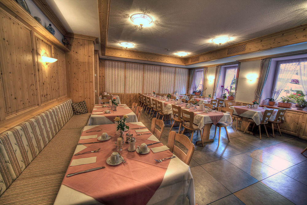 Hotel Restaurant Schwoerer Lenzkirch Exterior foto